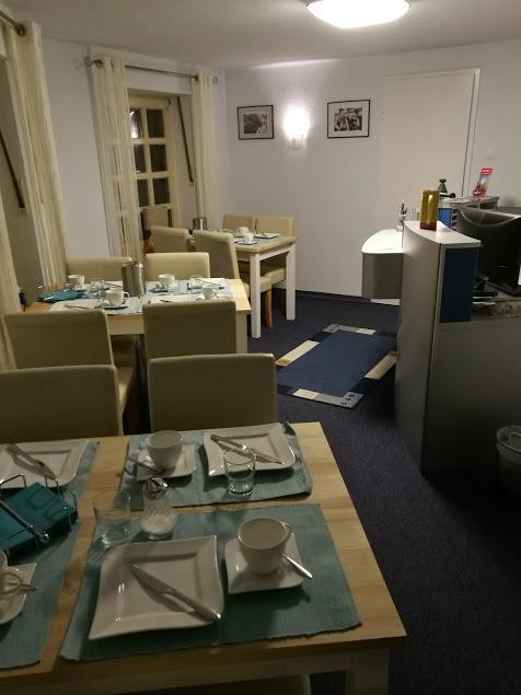 Hotel Zur Dicken Eiche Munster  Exteriör bild