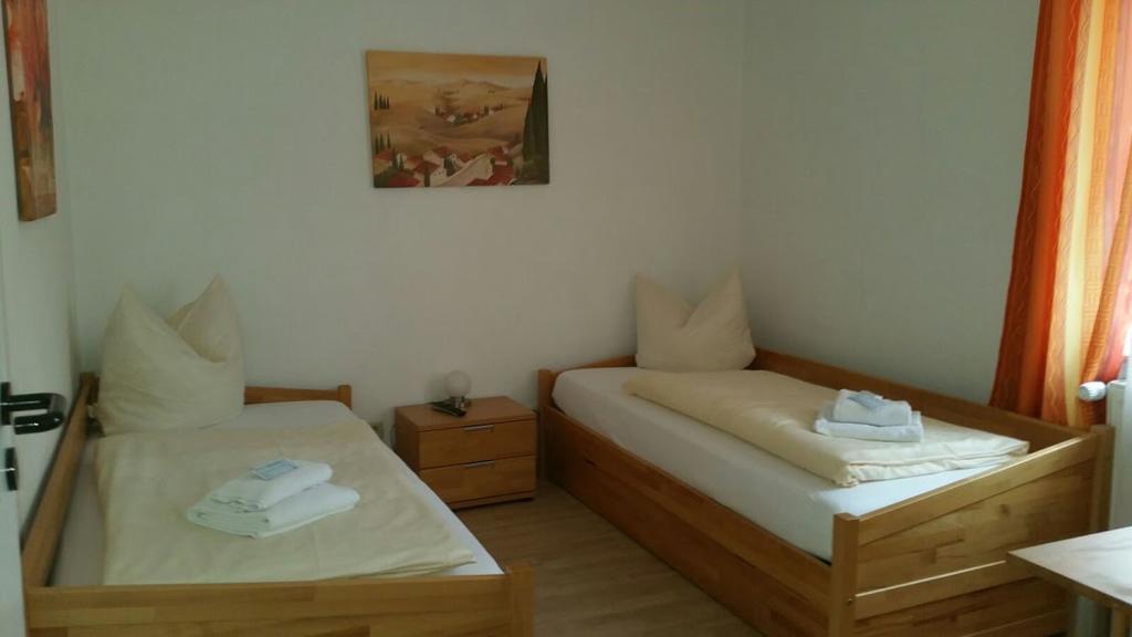 Hotel Zur Dicken Eiche Munster  Exteriör bild